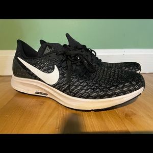 Nike Pegasus 35 Size 9